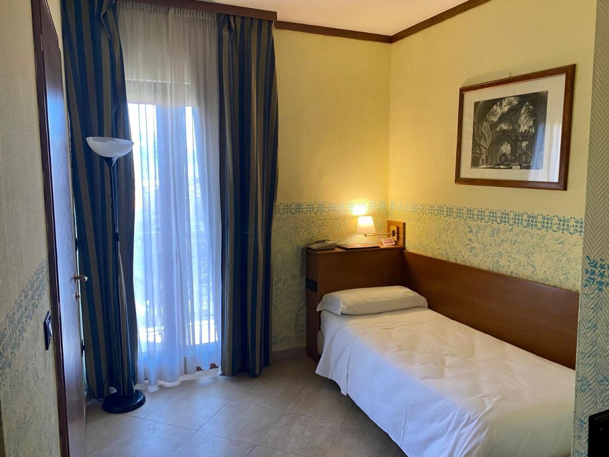 Park Hotel Imperatore Adriano Tivoli Kültér fotó