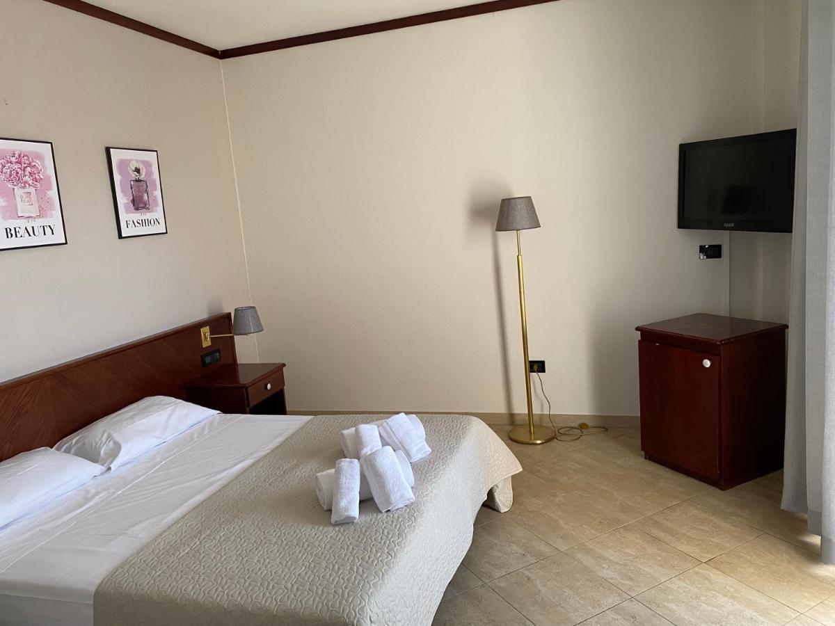Park Hotel Imperatore Adriano Tivoli Kültér fotó